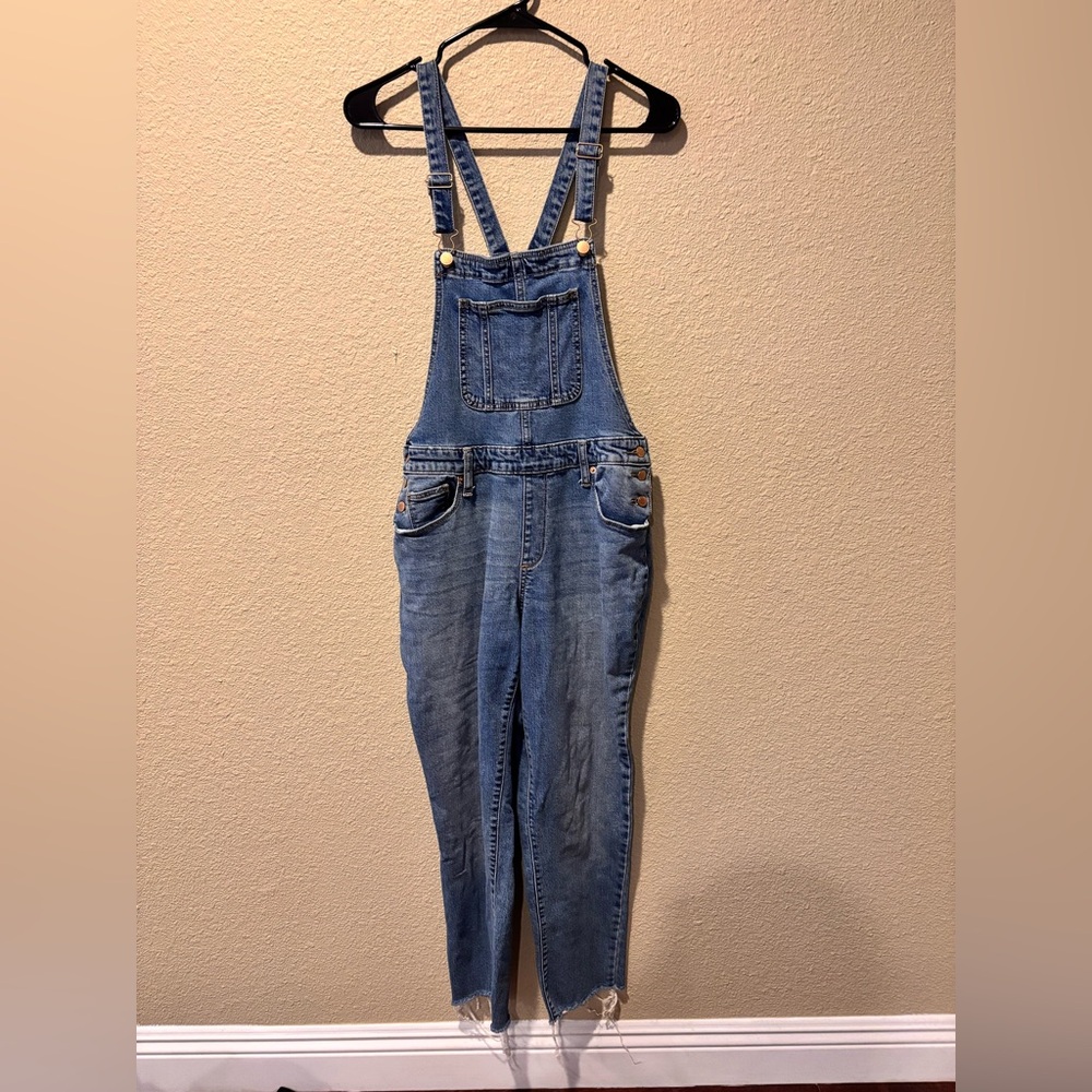 Universal Thread Light Blue Denim overalls